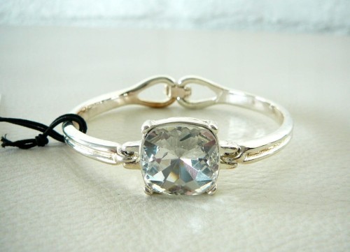 5cb737fa71686c07a79365b74ad0bb1a