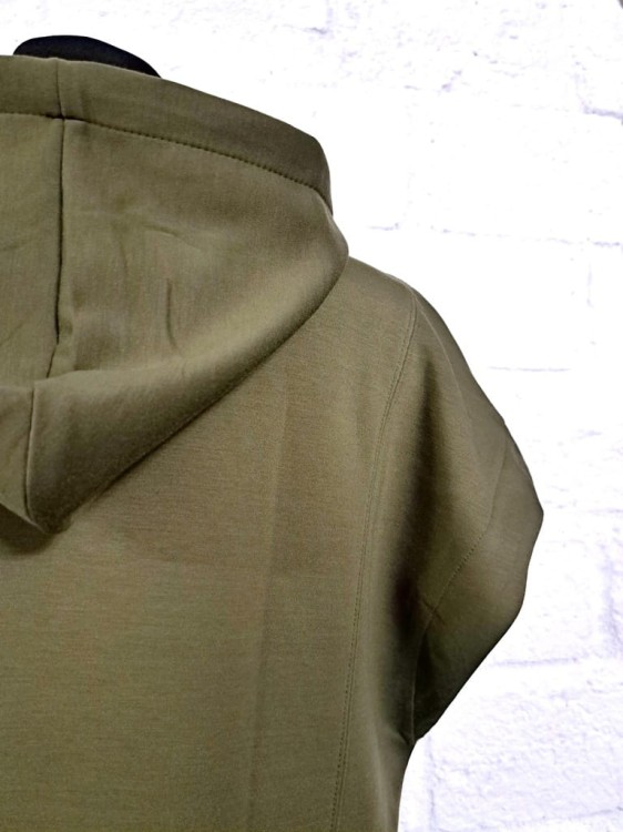 1f59cc4fc702f64b4af78ad699c94990