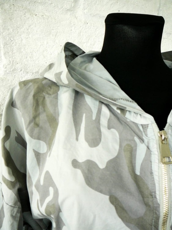 172511fe0de342bff99caeaa573ad0be