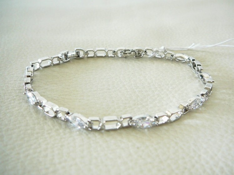 db5fd01b1fd558567225e3b9f5613c18