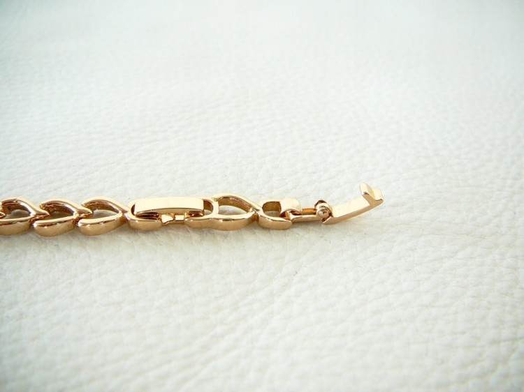 4395145f4a817f456c42a2c47736ecb1