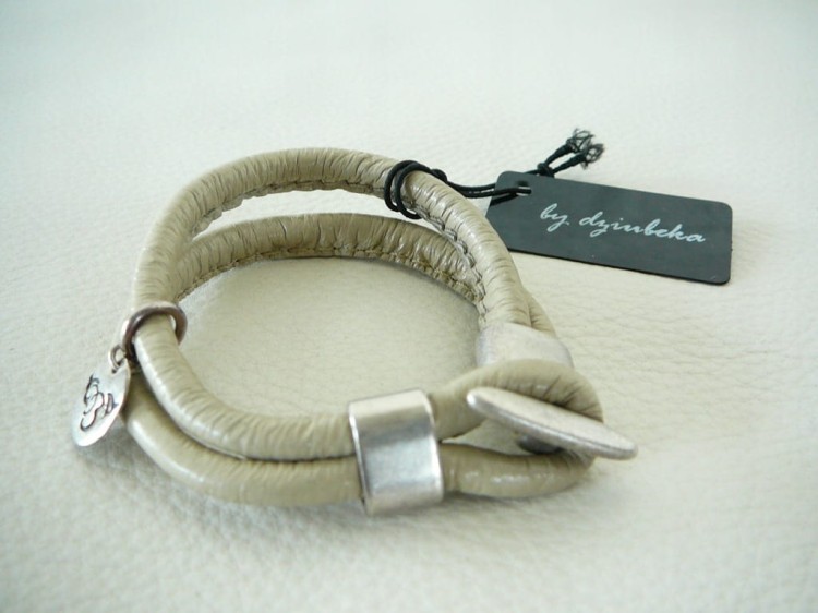 d5bac52714bbd159a627f82a7698bb09