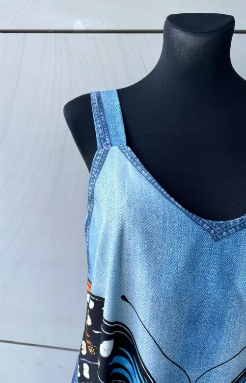 55d599ff9268235341f3b252b9da4ad6