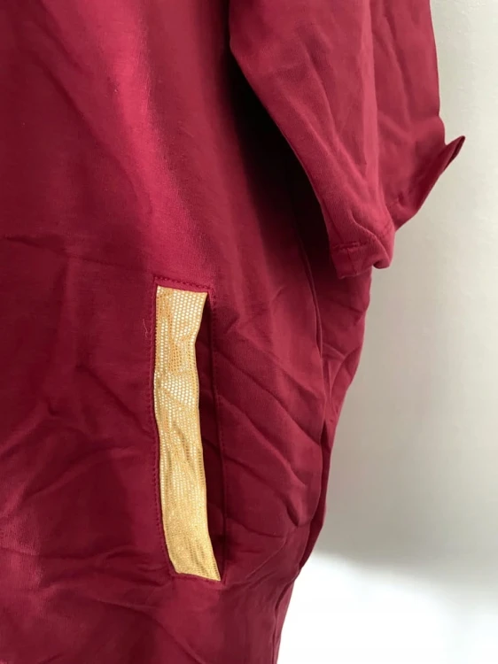 Bordowa rozpinana bluza oversize plus size z kapturem i żółtymi wstawkami